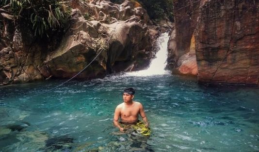 Daftar Destinasi Curug yang Aman Untuk Anak-Anak, Yuk Cobain Serunya 2 3 9