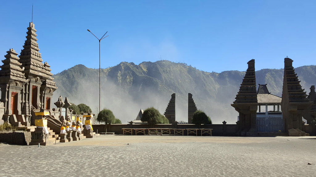 Paket Trip ke Bromo Tengger Semeru, Memang Ada Apa Aja Sih Di sana?