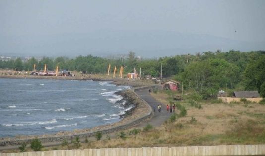 Pantai Slamaran