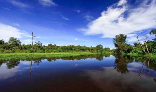 Menelusuri 10 Danau Air Tawar Paling Memesona di Indonesia 8 4 1