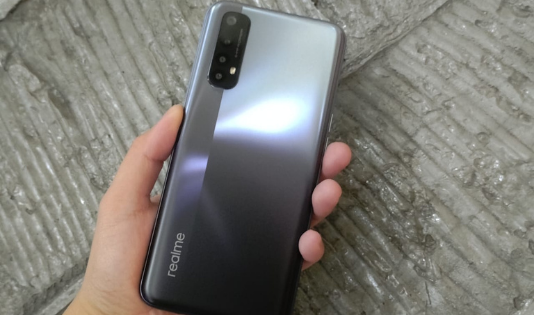 5 Smartphone Murah Ini Siap Jadi Teman Traveling Kamu! 4 Smartphone Rea