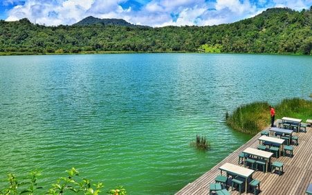 Danau Linow