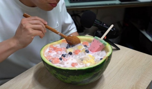 Makanan khas, makanan khas ramadan, makanan khas ramadhan, kuliner khas ramadan, makanan unik khas ramadan, makanan unik, makanan bulan puasa, kuliner bulan puasa, takjil, minuman korea, takjil korea, minuman buka puasa, buka puasa, berbuka puasa, drama korea, drakor, kpop, musik korea, patbingsoo, patbingsoo korea, Subak Hwachae, Subak Hwachae korea, Jus Hanrabong, Hanrabong juice, Yuja cha, yuja cha korea, omija tea, teh korea, teh omija, jeju, jeruk jeju, jeju korea