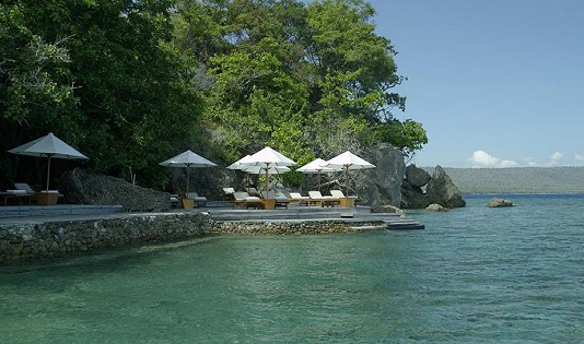 Savages Pulau Moyo