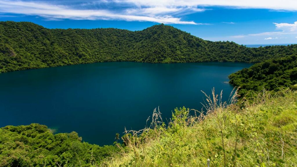 Menyingkap Cantiknya 17 Danau di Indonesia, Dijamin Kamu Suka!