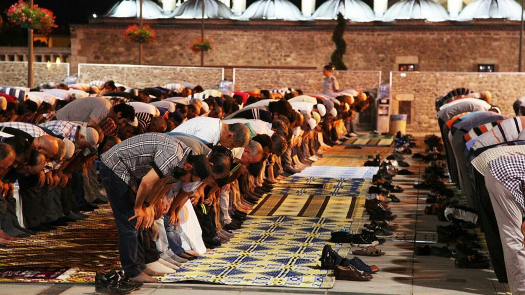 Ngabuburit Menunggu Bedug Magrib,Coba 5 Aktivitas Seru Ini Ngabuburit Menunggu Bedug Magrib,Coba 5 Aktivitas Seru Ini