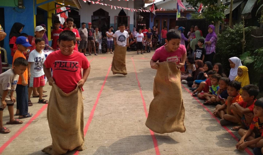 9 Fakta Unik Lomba 17-an di Indonesia dan Filosofinya 3 Lomba Balap Karung