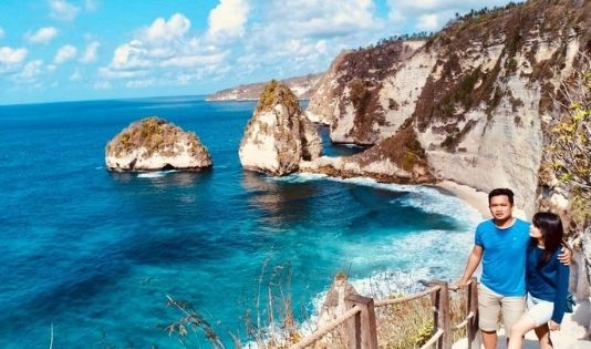 6 Destinasi Wisata di Indonesia Ini Memiliki Pemandangan Alam Terindah 3 Destinasi wisata indah