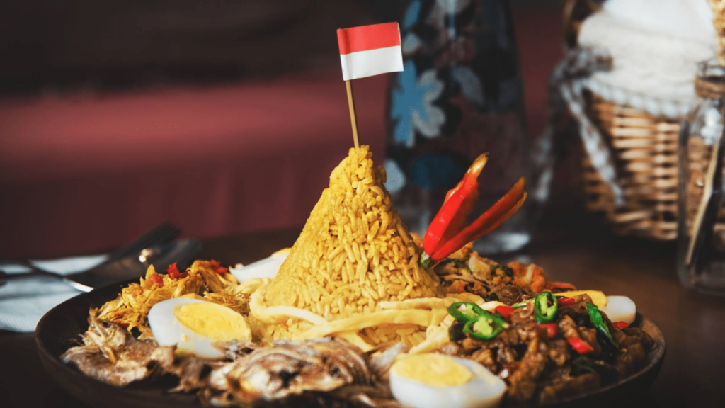 kuliner hari kemerdekaan, kuliner nusantara, hari kemerdekaan, kawanjo, bandros, pancong, pukis, rangi, klepon, carabikang, teung beras, nasi kendil, Nasi tumpeng, desa wisata,