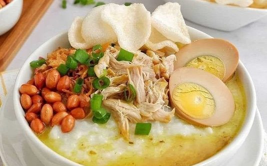 13 Sarapan Autentik Indonesia yang Paling Pas Disantap Saat Nonton Upacara 17-an 5 Bubur Ayam