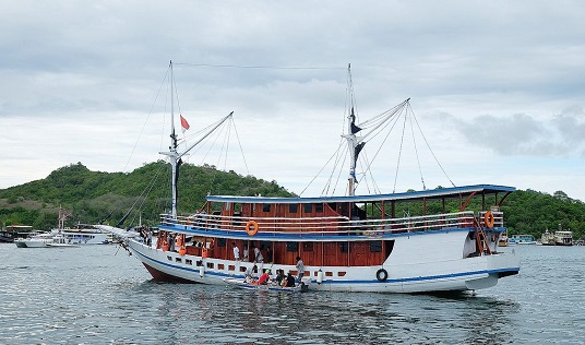 kapal Pulau Komodo
