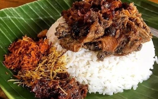 13 Sarapan Autentik Indonesia yang Paling Pas Disantap Saat Nonton Upacara 17-an 2 Nasi Krawu