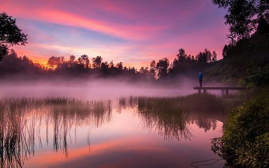 10 Danau Tertinggi di Indonesia. Paling Banyak di Papua dan Jawa Timur! 7 regulo edited