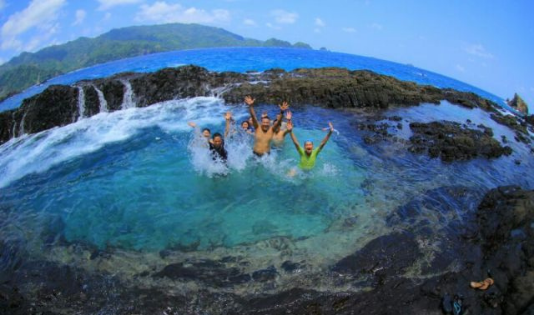 Wisata di Lampung, wisata lampung, lampung, ngetrip, work from home, bogor, wisata bogor, curug, pantai tanjung setia, kawanjo, local experience, danau ranau, teluk kiluan, Pantai Mutun, Pantai Sari Ringgung, Lembah Hijau Lampung, Puncak Mas Lampung, Pantai Gigi Hiu, Laguna Dodo, Laguna Gayau, pulau kiluan, air terjun putri malu, tanjung putus, pigijo,