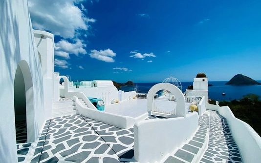 Loccal Collection Hotel
