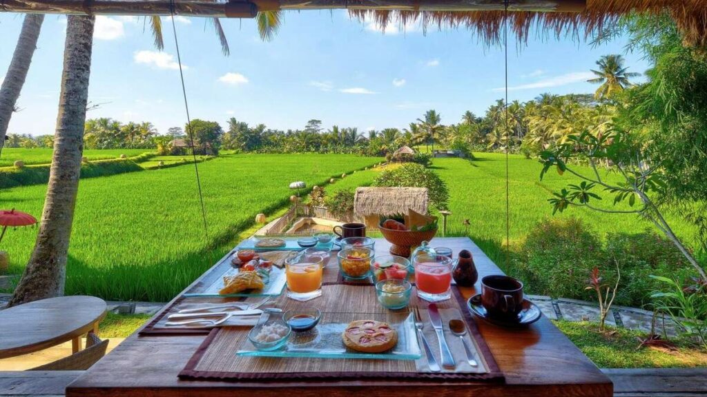 4 Restoran di Bali yang Bakal Bikin Kamu Betah Makan Seharian