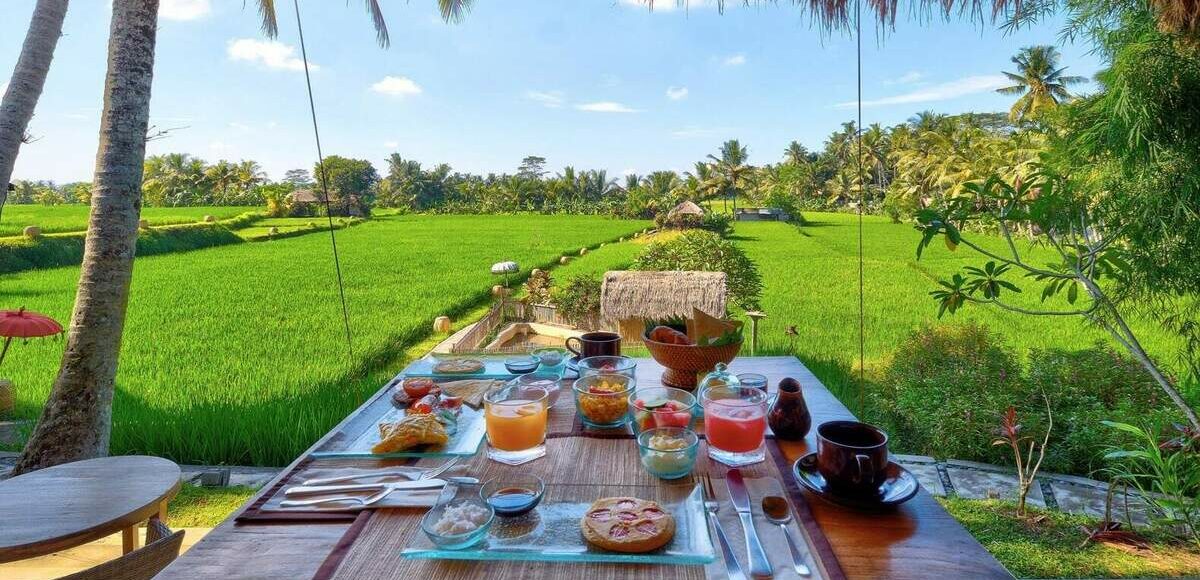 4 Restoran di Bali yang Bakal Bikin Kamu Betah Makan Seharian