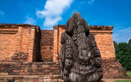 candi muara jambi foto by twit edited