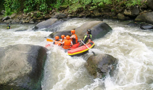 10 Jalur Arung Jeram Paling Menantang di Indonesia, Berani Coba? 5 jeram18
