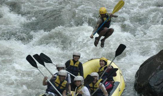 10 Jalur Arung Jeram Paling Menantang di Indonesia, Berani Coba? 2 jeram6