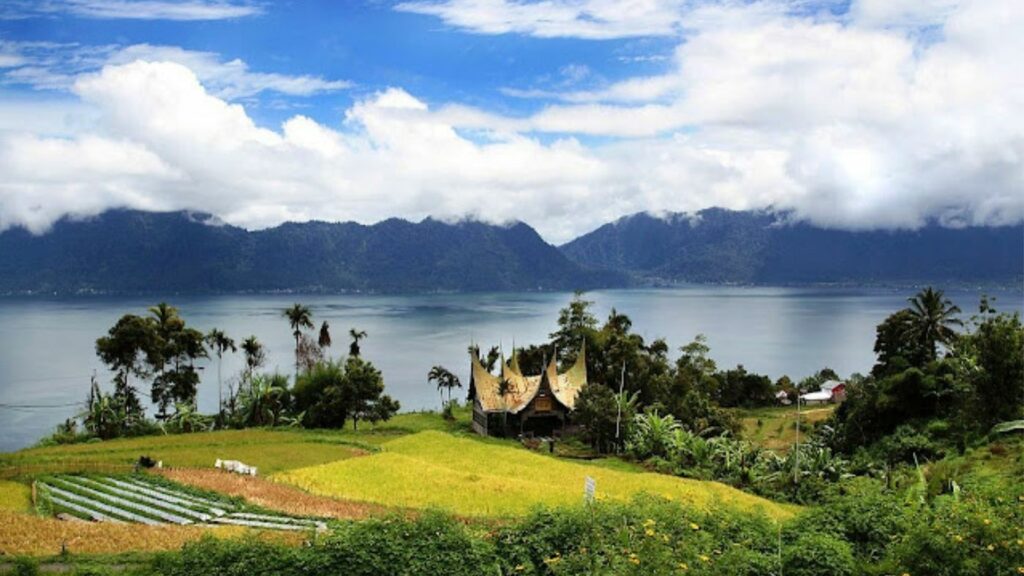Desa Wisata Sungai Batang Nan Elok di Tepi Danau Maninjau
