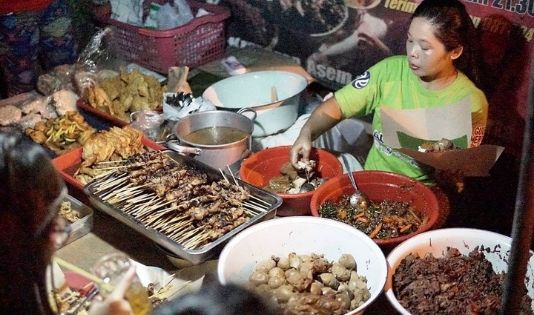 Liburan ke tempat yang sama