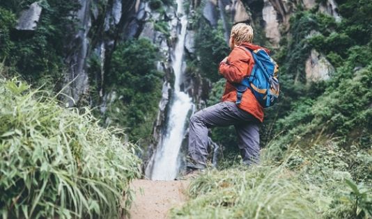 Tips ngetrip ke curug di musim hujan