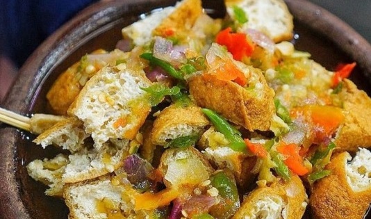Traveling ke Cirebon, 5 Kuliner Ini Jangan Sampai Terlewat 5 Tahu Gejrot