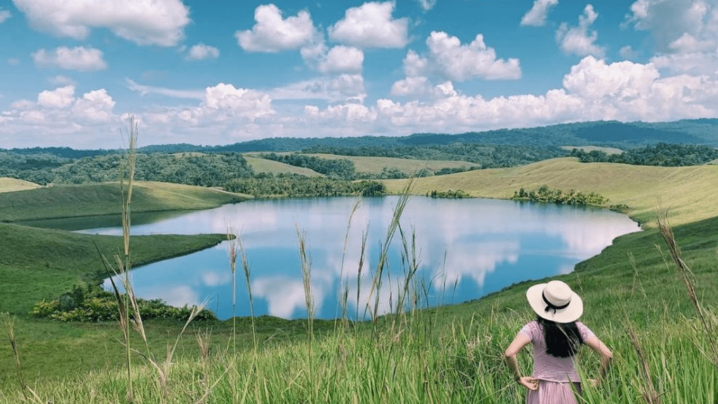 Ngetrip Romantis Menuju 5 Danau Berbentuk Hati Ngetrip Romantis Menuju 5 Danau Berbentuk Hati