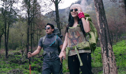 Tatjana Saphira, Chicco Jerikho, Abimana Aryasatya, Arifin Putra, Ge Pamungkas, film traveing, traveling, kawanjo, local experience, pandemi, nonton, semeru, gunung semeru, ranu kumbolo, puncak mahameru, rinjani, belanda, deva mahendra, alexa key,, 5cm, tracks, into the wild, negeri van oranje,