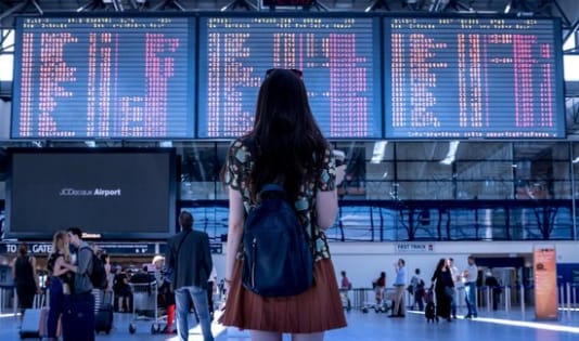 Tipe-Tipe Traveler di Muka Bumi, Kamu Termasuk yang Mana? 5 Melakukan perjalanan seorang diri