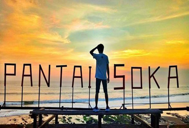 Menikmati 8 Aktivitas Seru Pantai Soka yang Unik di Bali 6 Pantai soka voli