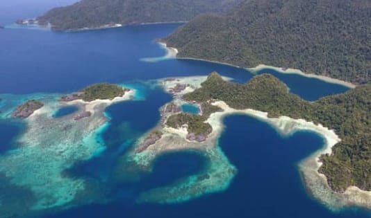 3 Destinasi Wisata Eksotis di Sulawesi Tenggara yang Wajib Dikunjungi 2 Local experience, Indonesia, destinasi wisata, Sulawesi Tenggara, Destinasi wisata eksotis, Pulau Wakatobi, Pulau Labengki, Pulau Padamarang Kolaka
