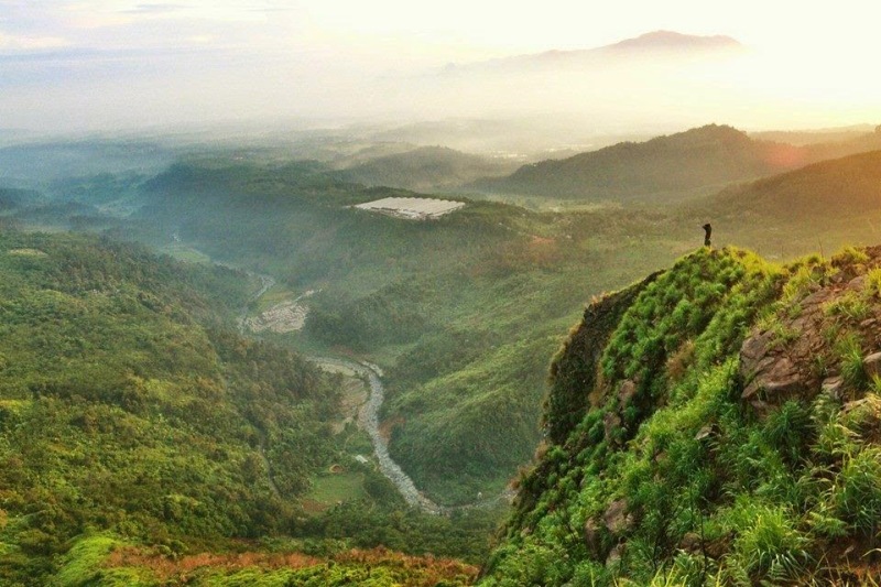 Akses, Biaya Masuk, Camping, Destinasi wisata, Indonesia, Kawanjo, Kera, Local Experience, Ngetrip, Paket Wisata, Pigijo, Spot Foto, Sukamakmur, Terjal, trip