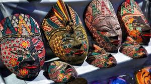 Kawanjo, Local Experiences, Pigijo, Ngetrip, Indonesia, Destinasi Wisata, Paket Wisata, Trip, Yogyakarta, Kegiatan Antimainstream, Bersepeda, Berburu Sunrise dan Sunset, Temple Running, Melukis Topeng dan Batik, Sandboarding, Glamping