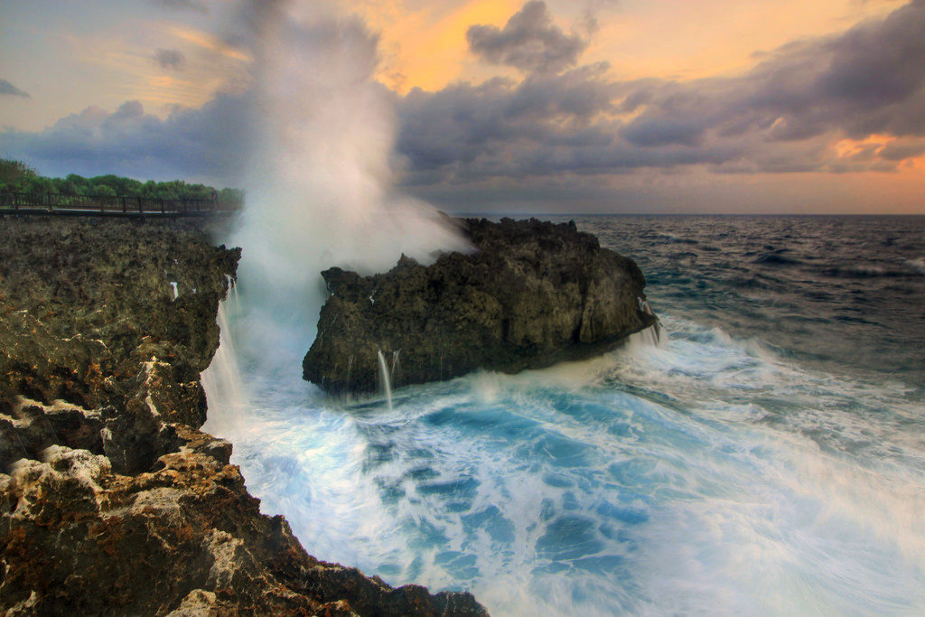 water blow Nusa Dua