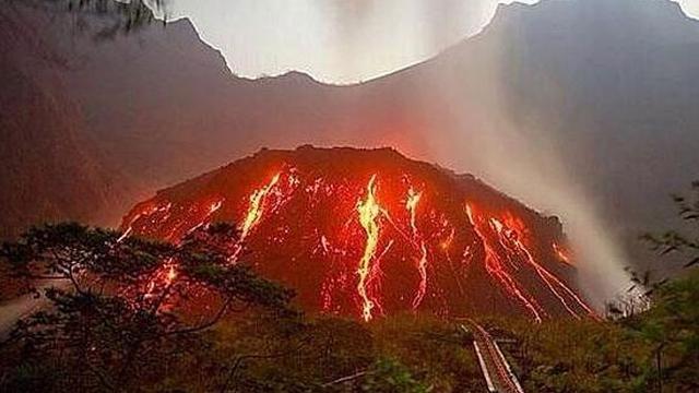Gunung Kelud