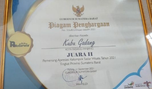 Piagam, desa wiata Kubu Gadang, penghargaan kubu gadang, kemenparekraf, desa wisata, desa wisata kubu gadang, kubu gadang, minangkabau, pariwisata