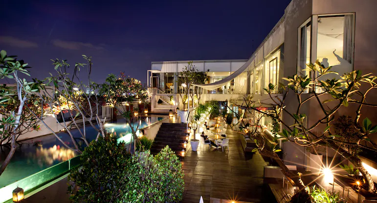 Hari Valentine Tiba, Ini 6 Tempat Makan Malam Romantis di Jakarta 6 The Edge Kemang