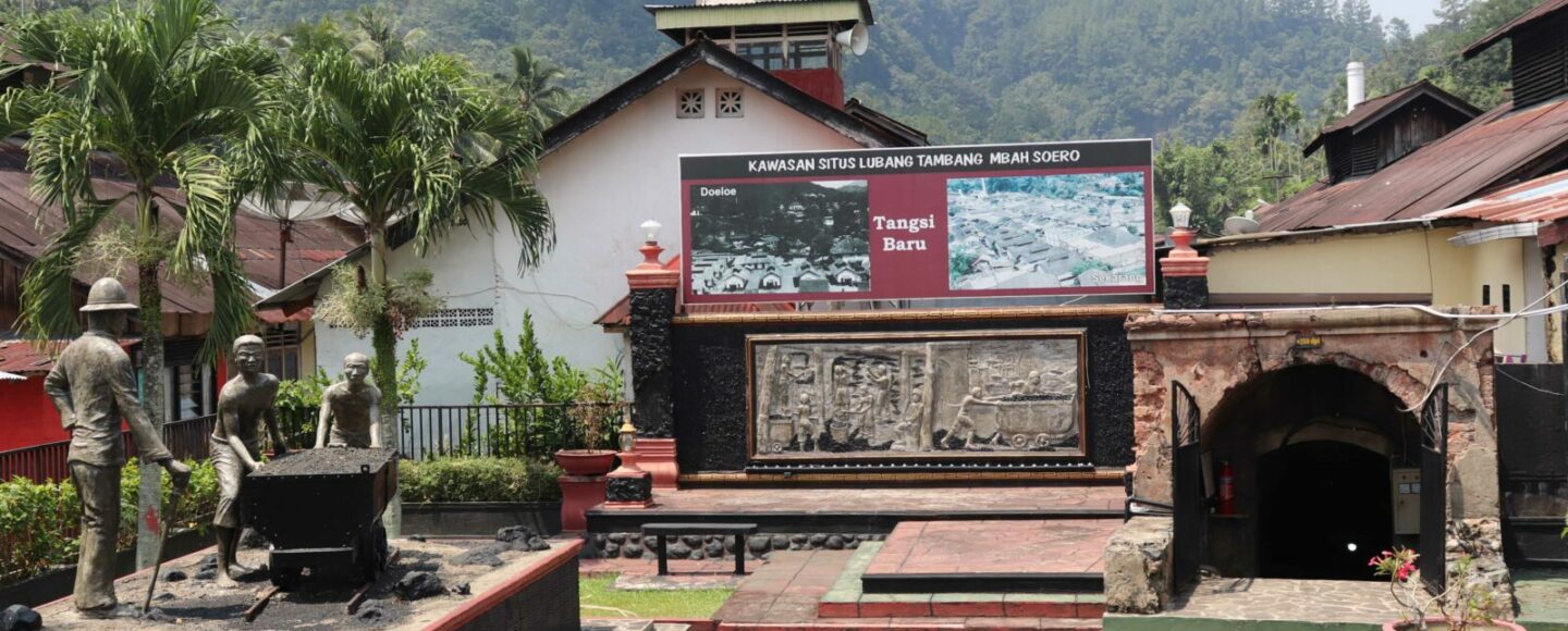 Makam Mbah Soero