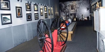 museum, kereta api, sawahlunto, sumatera barat, koleksi sejarah, stasiun, batubara, lokomotif, hindia, belanda, lembah anai, danau singkarak, mak itam, wisata, lubang kalam, teluk bayur, pelabuhan, emmahaven, sumatra staatsspoorwegen, Dr. J.W Ijzerman, loko uap,
