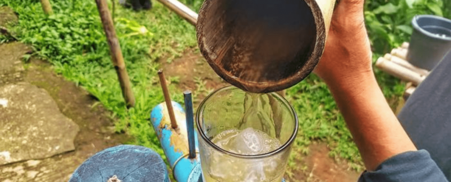 Mengenal Air Nira, Bahan Baku Khas Kampung Lahang Mengenal Air Nira, Bahan Baku Khas Kampung Lahang