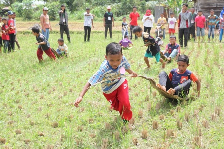 desa wisata, kubu gadang, padang panjang, sumatra barat, kawanjo, pigijo, wisata edukasi, malam anugrah desa wisata, silek lanyah, wisata menanam padi, randai, pacu upiah, 