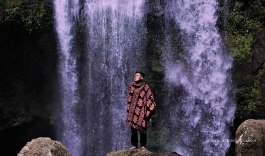 Wajib Dikunjungi, Berikut Rekomendasi Wisata di Padang dan Sekitarnya Terbaru 2022 3 Air Terjun Lubuk Hitam salah satu wisata di Padang yang wajib dikunjungi