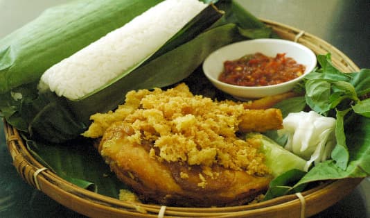 NasiTimbelAyamPenyet sumber wikipedia