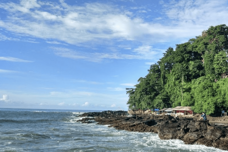 karang hawu beach Sukabumi