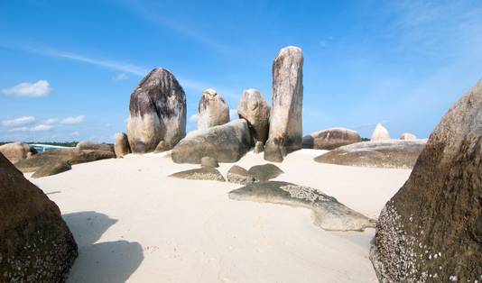 Batu berlayar belitung