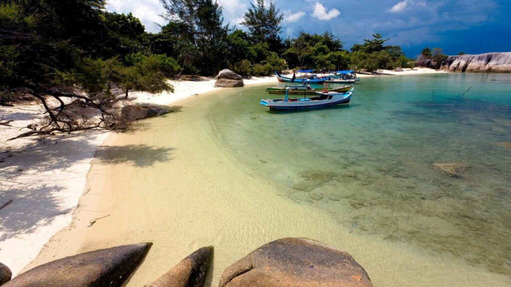 Wisata ke Belitung 3 Hari Cuma Rp 1 Juta? Check It Out! Wisata ke Belitung 3 Hari Cuma Rp 1 Juta? Check It Out!