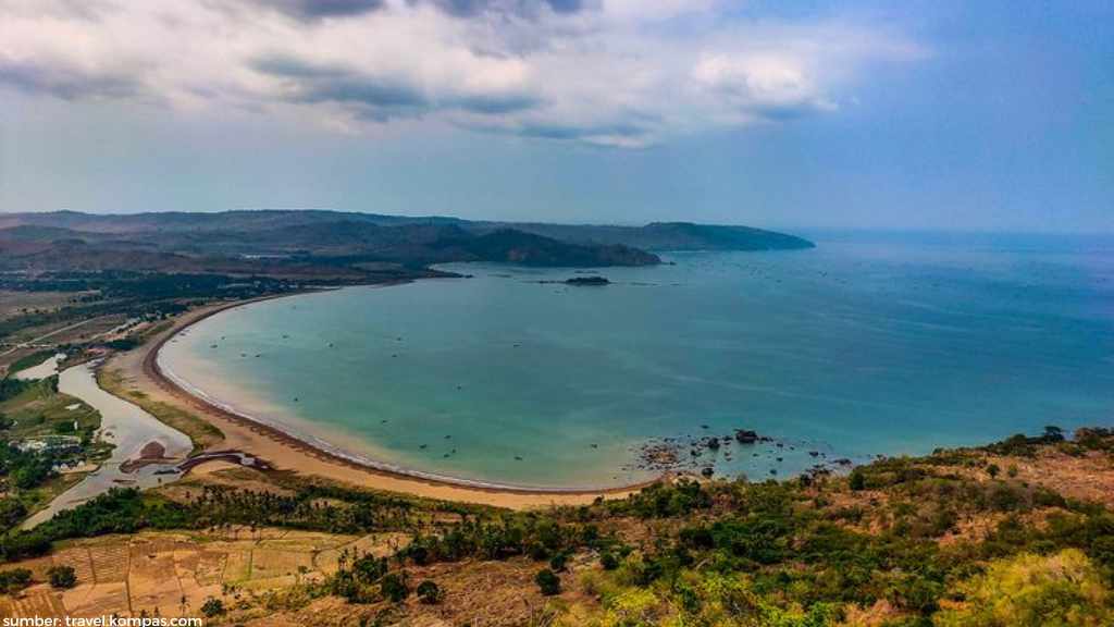 Open Trip Geopark Ciletuh, Rekomendasi Trip Seru Cuma Dua Ratusan Ribu! geopark ciletuh, open trip geopark ciletuh, puncak darma,