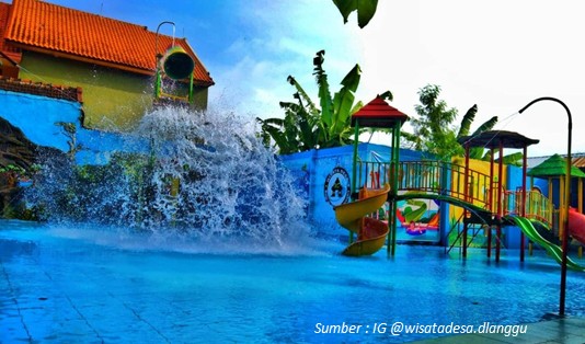 Kolam Renang Wisata Desa di Dlanggu Mojokerto